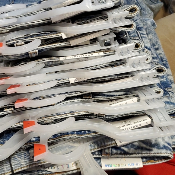 TINSELTOWN HI-RISE JEANS 👖 - Picture 10 of 13